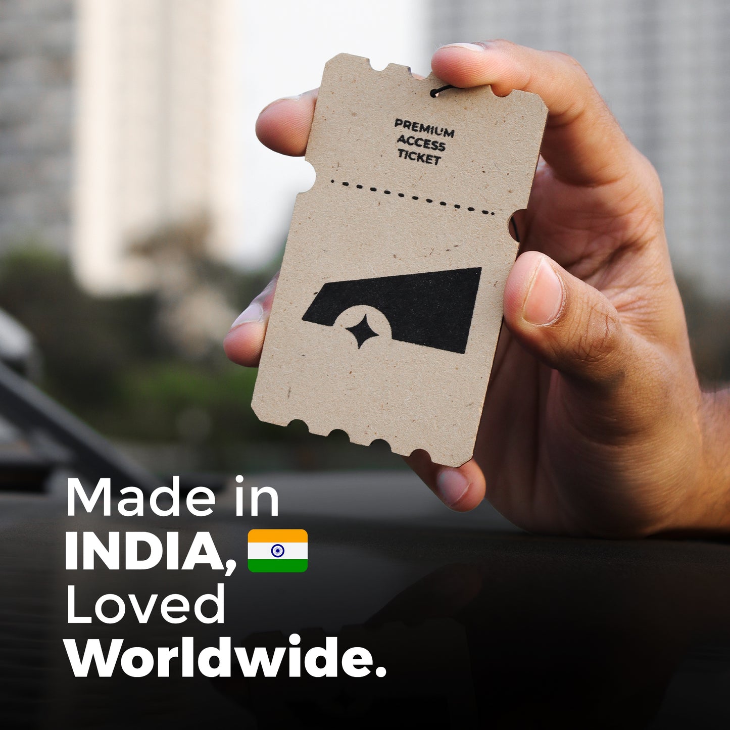 CAR101 Black Vanilla – Smooth & Warm Car Perfume